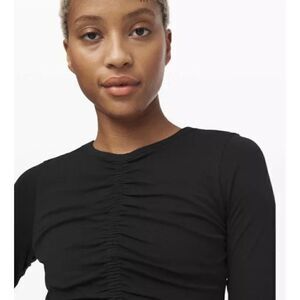 Lululemon Find your Feeling Long Sleeve Black NWT 10